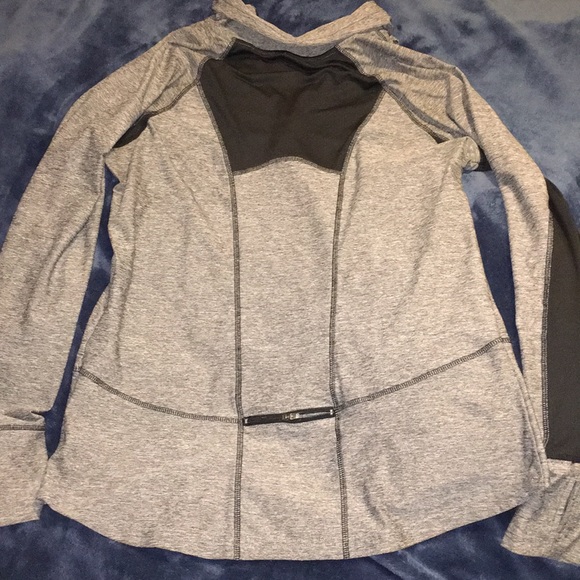 Grey and Black Running Sweatshirt - Picture 4 of 4